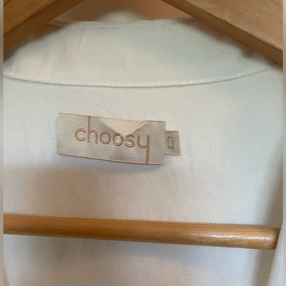 Choosy Crosby St White Plunge Dress - Picture 3 of 4